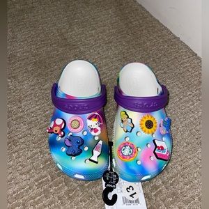 Girl crocs